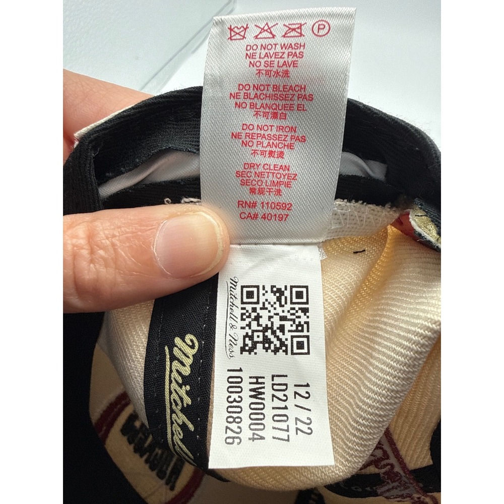 Mitchell & Ness Houston Rockets Snapback Hat Cream Red NBA - Picture 8 of 9